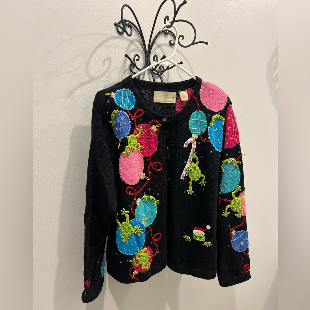 Phillip & Jane Gordon detailed Christmas frog button up sweater